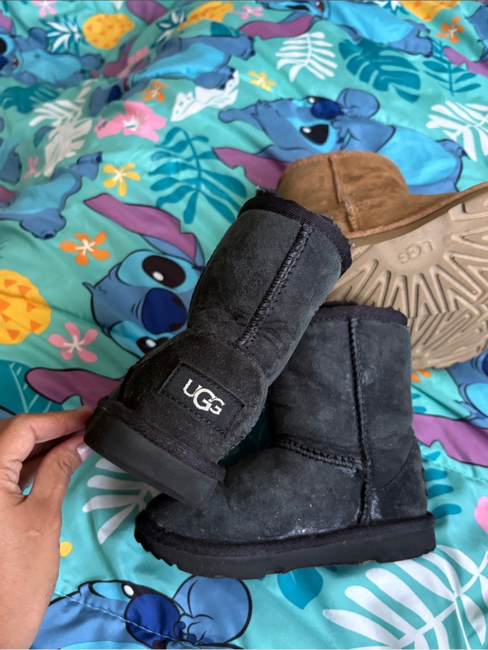 UGG Classic Short Boots - Chestnut and Black Pairs - Picture 10 of 16
